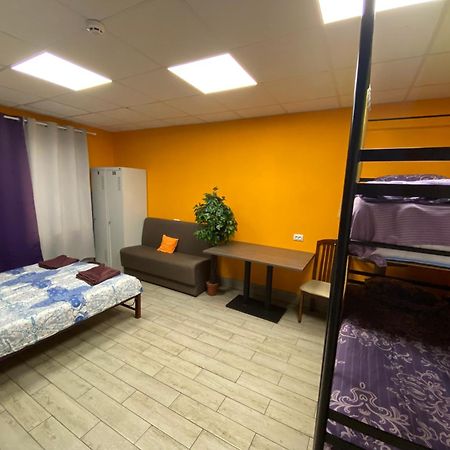 Hostel Meridian Kiev Luaran gambar