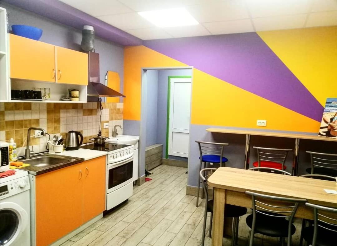 Hostel Meridian Kiev Luaran gambar